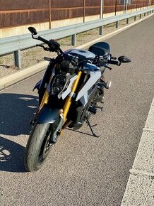 Suzuki gsx s1000