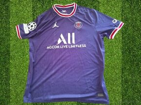 dres Paris Saint-Germain FC - 1