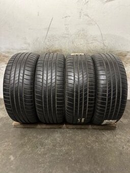 Letné pneumatiky 215/55/17 Bridgestone Turanza T005