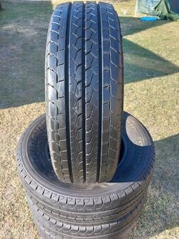 215/70 r15C letné pneumatiky - 1