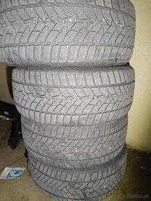 Zimné pneumatiky 245/45R18