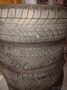 215/65 R17 99V zimné