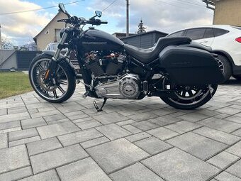 Harley davidson Breakout M8 114