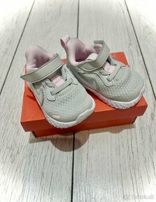 Originál Nike topánočky/capačky pre 8-10m - 1