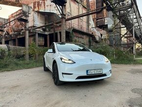 Tesla model Y long range