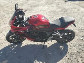 Rozpredám Honda CBR650R