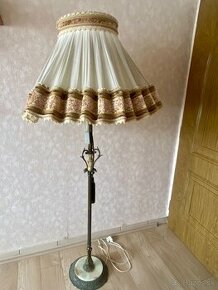 Starožitná lampa