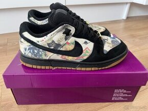 Nike SB Dunk x Supreme