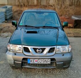 Nissan Terrano 2 3.0 113kW - 1