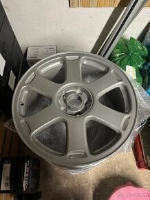 Audi Avus 5x112 R18 8J