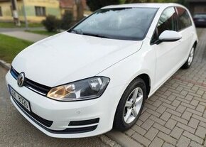 Volkswagen Golf 1,2 TSI benzín manuál 77 kw