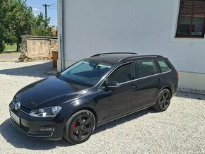 VW Golf 2.0 tdi 110kw HIGHLINE, ACC, LED,