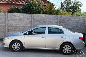 Toyota Corolla 1,33 T  benzín, sedan