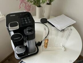 Predám kávovar delonghi,nespresso kapsule