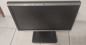 Monitor 22" HP LA2205wg