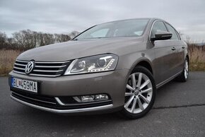 VW PASSAT 2.0 TDI HIGHLINE A6, NAVI, R17, KOŽA, BIXENÓNY