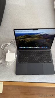 Apple MacBook Air 13 2022 256 GB + nabijecka