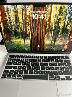 MacBook Air m3 13” 8/256