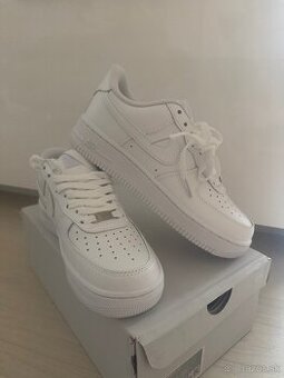 Nike airforce 1 low white