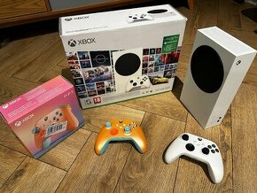 Predám Xbox Series S 512GB - Perfektný stav + 2 ovládače - 1