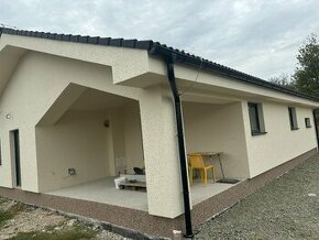 Novostavba RD Bungalov - obec Chrastné, Košice okolie 11km