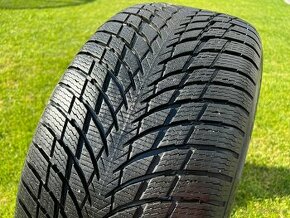 Zimne Pneumatiky Nokian Tyres 255/45 R19 WR Snowproof P 104V - 1