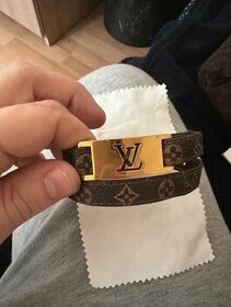 Louis Vuitton náramok