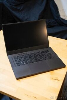 Asus ROG Zephyrus G15 - 2021