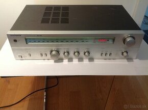 TELEFUNKEN  FM/AM  RECEIVER  RR 100