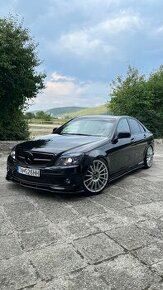 Mercedes Benz C350 - 1