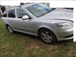 predam blatnik , skoda octavia II facelift strieborny 2010 - 1