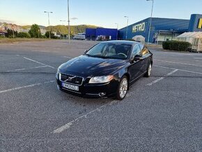 Volvo S80 V8 AWD 315 PS Čítaj 