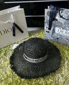 Christian Dior klobúk