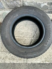 Good Year Efficient Grip Cargo 215/65R16C 106/104H