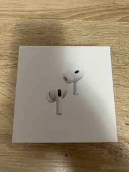 Apple AirPods Pro 2nd Generation with MagSafe Charging Case