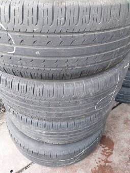 225/55r19