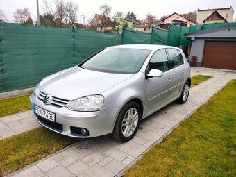 Predám Volkswagen golf 5 automat - 1