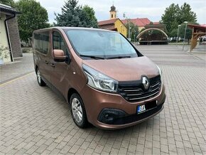 Renault Trafic Bus - 1