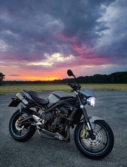 Triumph street triple 675r