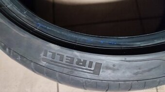 1ks Pirelli 225/40 r18 zr 5.5mm