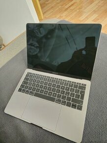 Macbook pro 13 2017 na súčiastky - 1