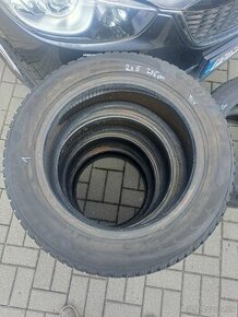 Goodyear Ultragrip 8, 205/55/16 Zimné - 1