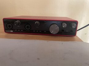 Focusrite Scarlett 8i6 - zvuková karta