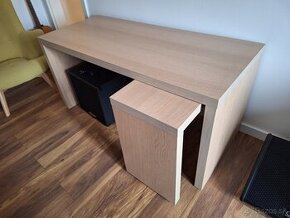 IKEA MALM Písací stôl s výsuvným panelom