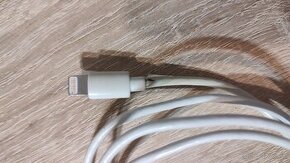 rôzne káble - apple, micro USB