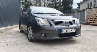 Avensis 2,0