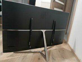 Samsung 123 SUHD TV - 1