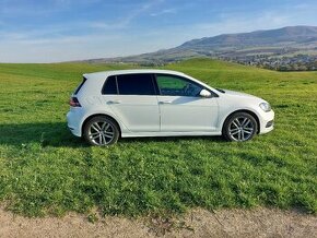 Volkswagen Golf 1.4 TSI 125k R-Line Highline