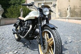 Honda CB 400N Cafe Racer - 1