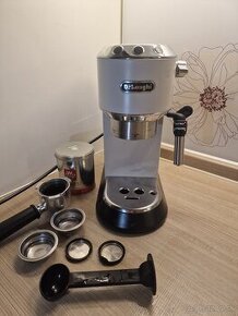 Kávovar delonghi pákovy